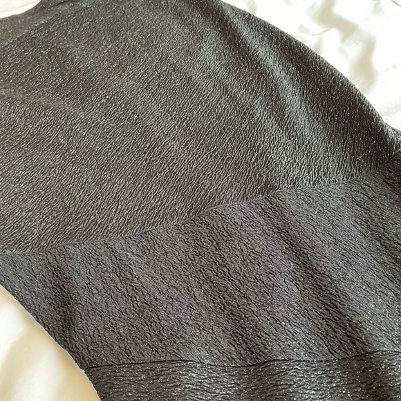 Andrew Marc Black Metalic Stretch Sheath Dress Sz 6 - Picture 4 of 7